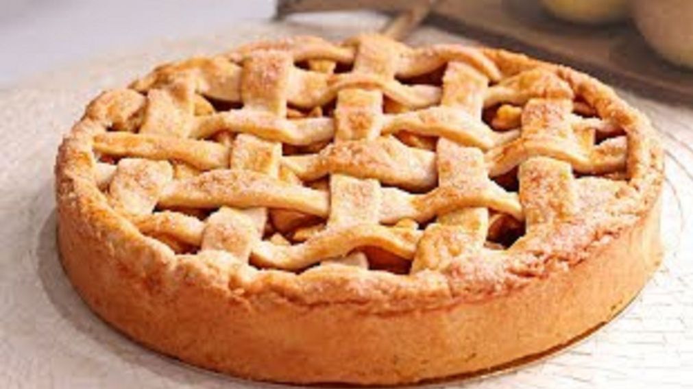Para halagar al cocinero: receta de tarta de manzana y membrillo ideal para la merienda