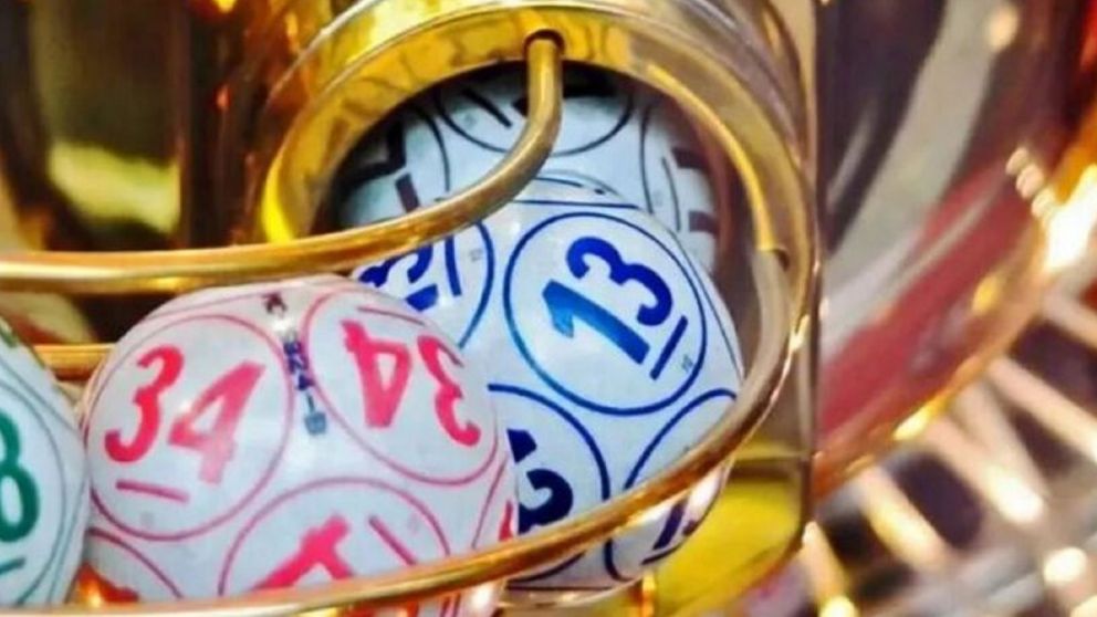 Increíble: jubilado encontró un boleto de lotería “de hace 20 años”, repitió la apuesta y se volvió millonario