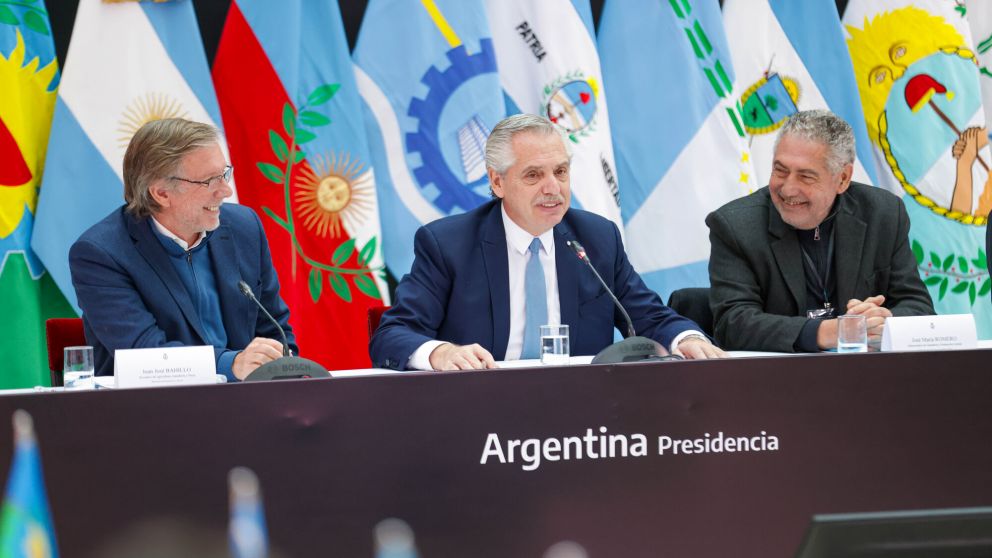 Alberto Fernández subrayó que el "cambio climático tiene efecto en lo social".