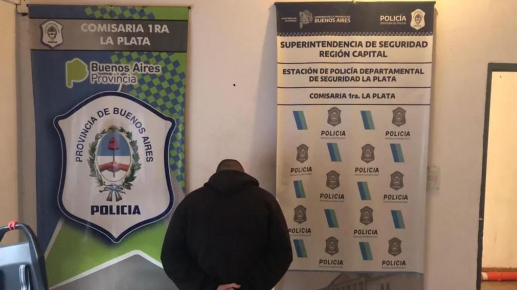 Intent� ingresar marihuana para una detenida en un comisar�a.