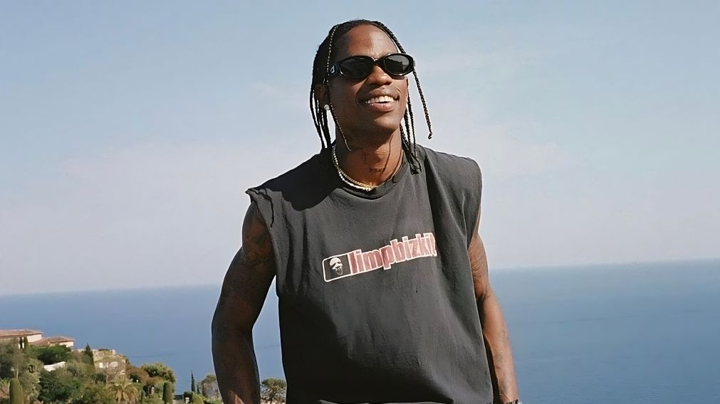 Travis Scott se prepara para el lanzamiento de su cuarto álbum, que se llamará “UTOPIA”.