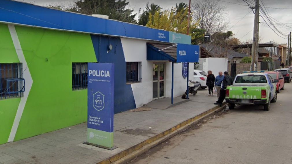 Integrantes de la comisaría de Glew se encargan de investigar el episodio en el que fue herido un efectivo.