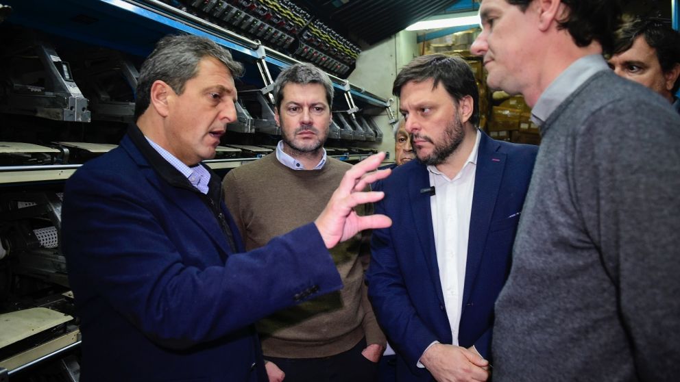 Sergio Massa, Matías Lammens, Leandro Santoro, campaña en Villa Soldati.