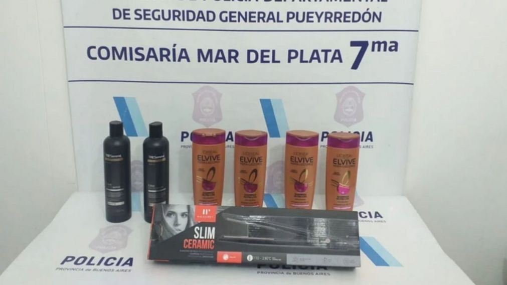 Los elementos que la "mechera" se habría querido llevar sin pagar.