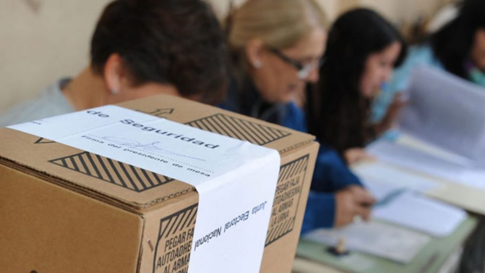 La medida entra en vigencia 25 días antes de las PASO que se realizarán el domingo 13 de agosto.