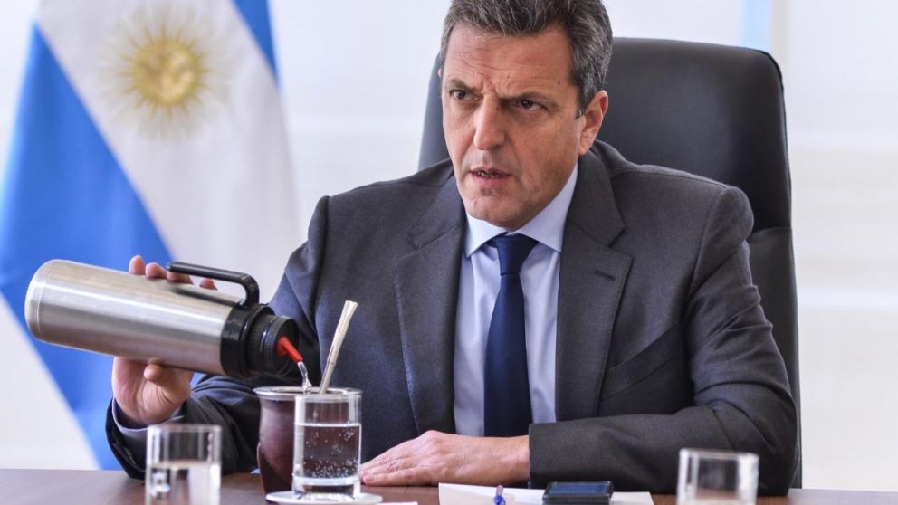 Sergio Massa encabez� reuni�n de gabinete econ�mico y el viernes dar� el estado de situaci�n de las negociaciones con el FMI.