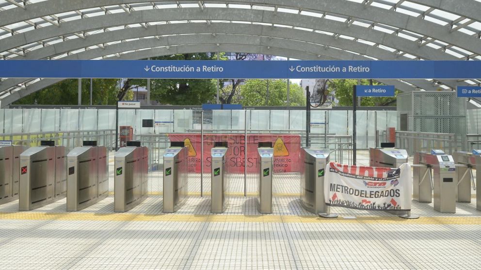 La medida de fuerza en el subte arranc� por la L�nea C (Cr�nica/Fernando P�rez Re/Archivo).