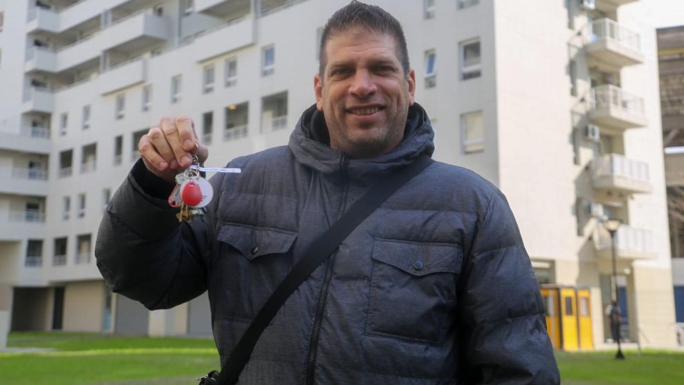Se llevó a cabo una nueva entrega de llaves de los Desarrollos Urbanísticos Estación Buenos Aires y Estación Sáenz.