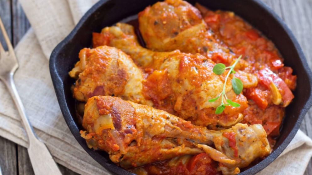 Esta receta de pollo a la portuguesa se puede preparar en pocos minutos.