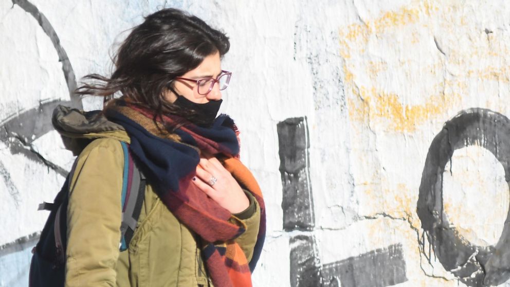 El SMN advierte por fr�o extremo, pero tambi�n llegan temperaturas de "veranito" (Rub�n Paredes / Cr�nica).