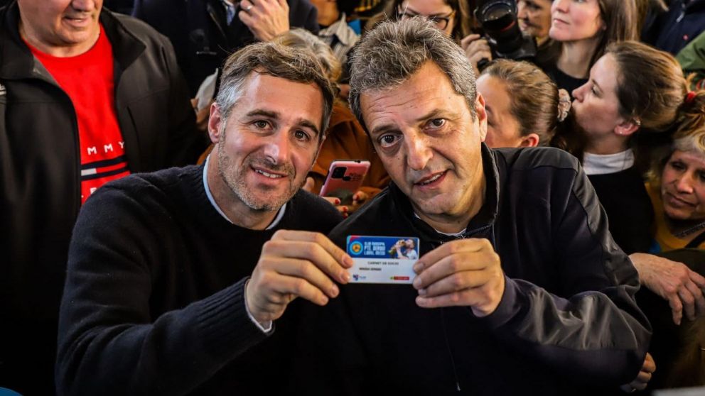 Achával y Massa inauguraron juntos el Club Municipal Derqui "Lionel Messi": "Es el club de todos los derquinos".