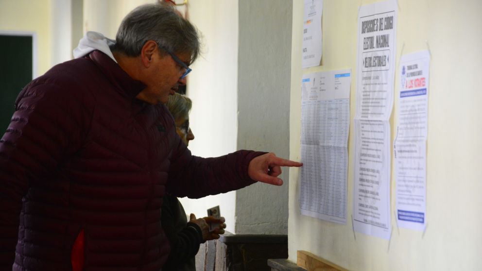 La baja participaci�n del electorado de Santa Fe ronda el 50 por ciento del padr�n.