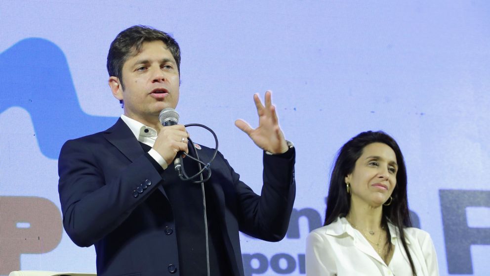 Al igual que otros dirigentes del oficialismo, Axel Kicillof se sumó a las críticas contra Mauricio Macri.