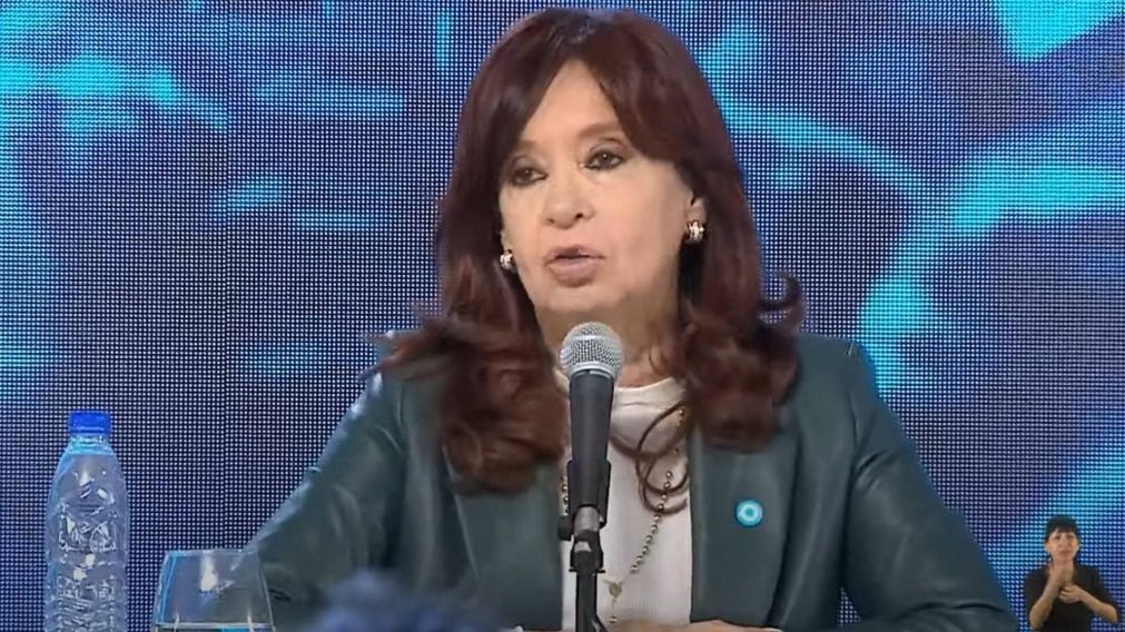 Cristina en la inauguración del Gasoducto Néstor Kirchner: "Esto que pasó no fue magia" .