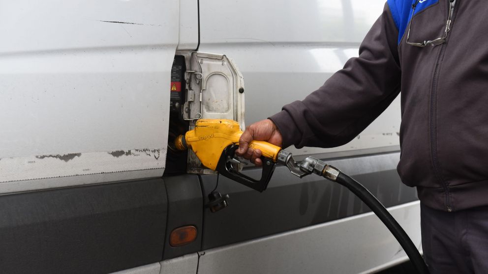 Las petroleras adelantaron el incremento de combustibles de julio (Jonatan Moreno / Crónica).