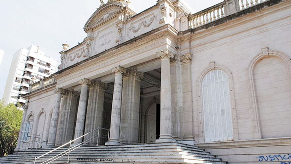 La mujer hizo la denuncia en la fiscalía especializada en maltrato animal.