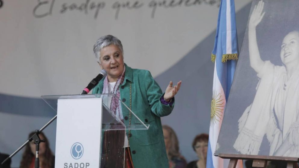 ¡Es oficial! SADOP: asumió la primera mujer como Secretaria General.