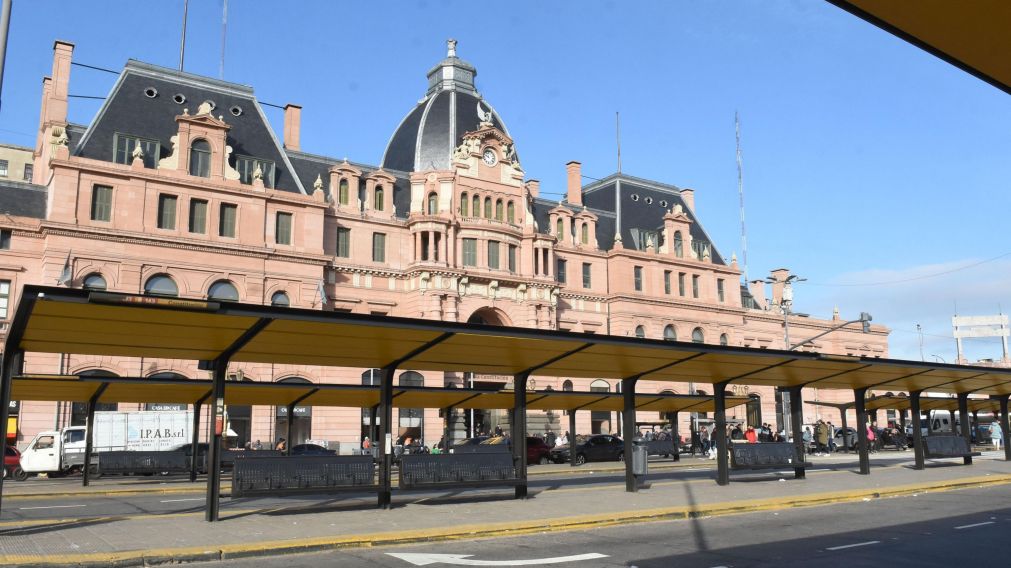 Constitución, un desierto (Pablo Villan/Crónica).