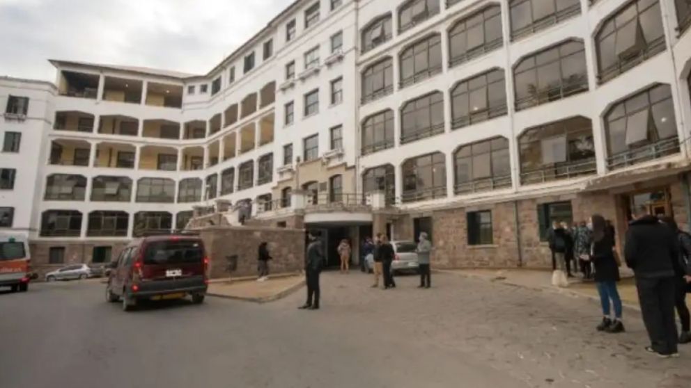 Un joven sobrevivió a un disparo en el rostro en Córdoba.