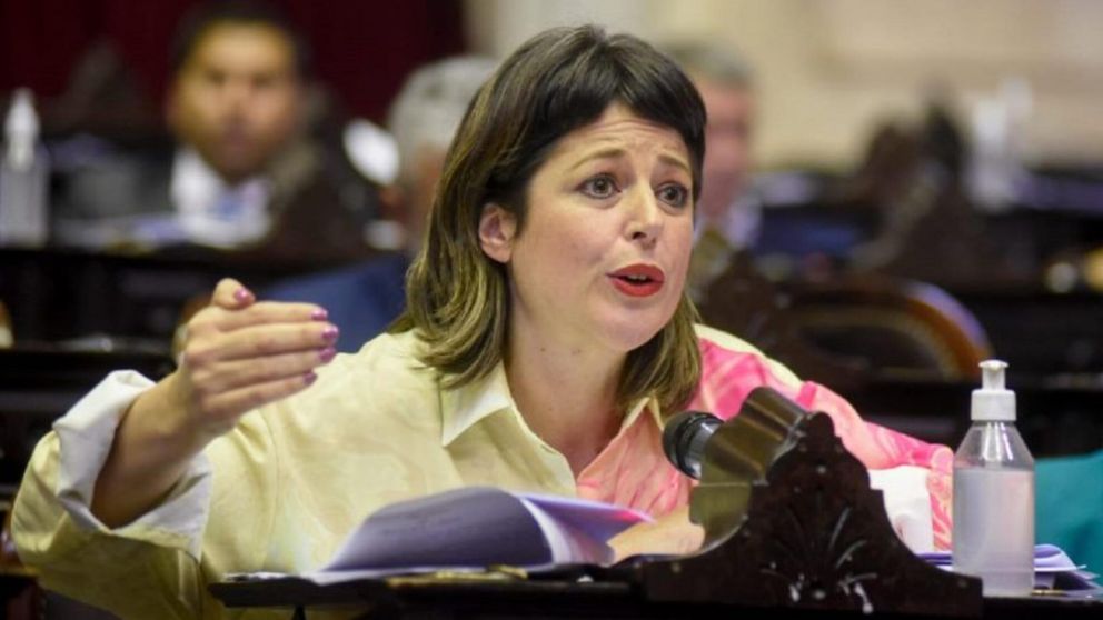 La presidenta de la Comisión de Juicio Político de la Cámara baja, Carolina Gaillard.