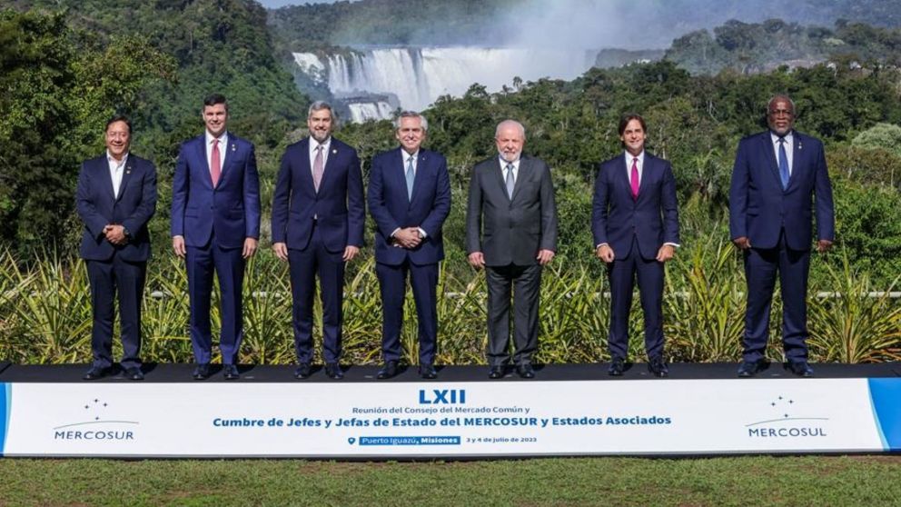 Cumbre del Mercosur: el ruido con Uruguay y Venezuela que no escondieron las Cataratas.