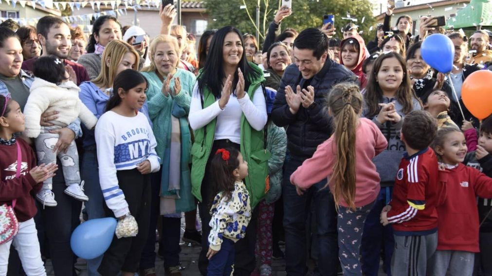 Leo Nardini y Noe Correa realizaron la puesta en valor de un nuevo espacio public�, en la localidad de Tierras Altas.