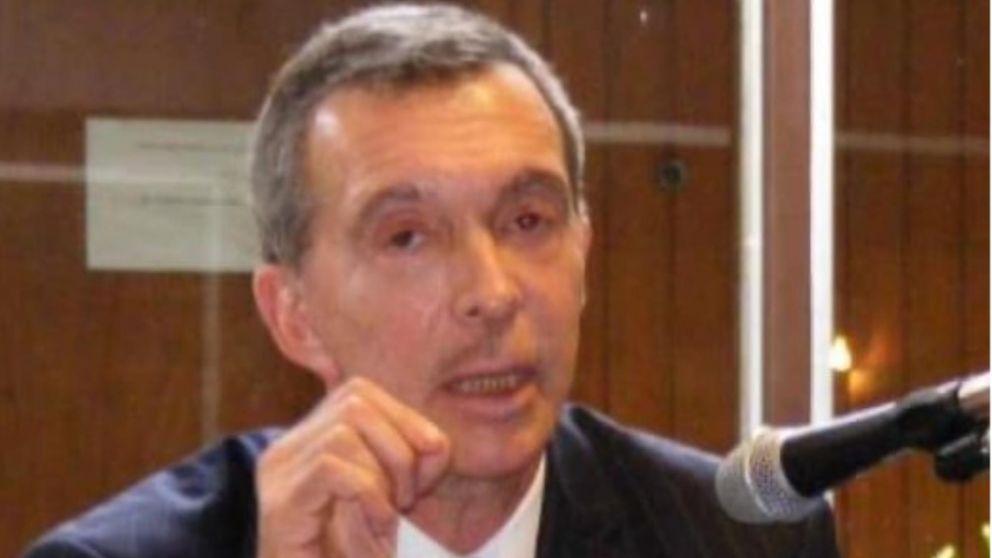 Ernesto García Maañón es aficionado a las prácticas de tiro.