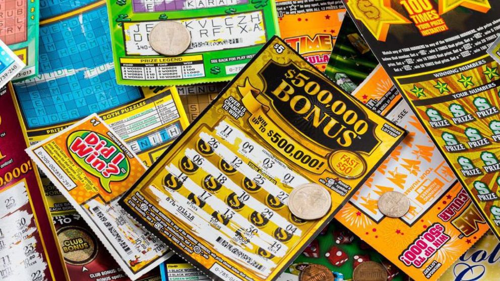 Una pareja jugó a la lotería y ganó una espectacular cifra millonaria: el desolador motivo por el que están “arrepentidos”