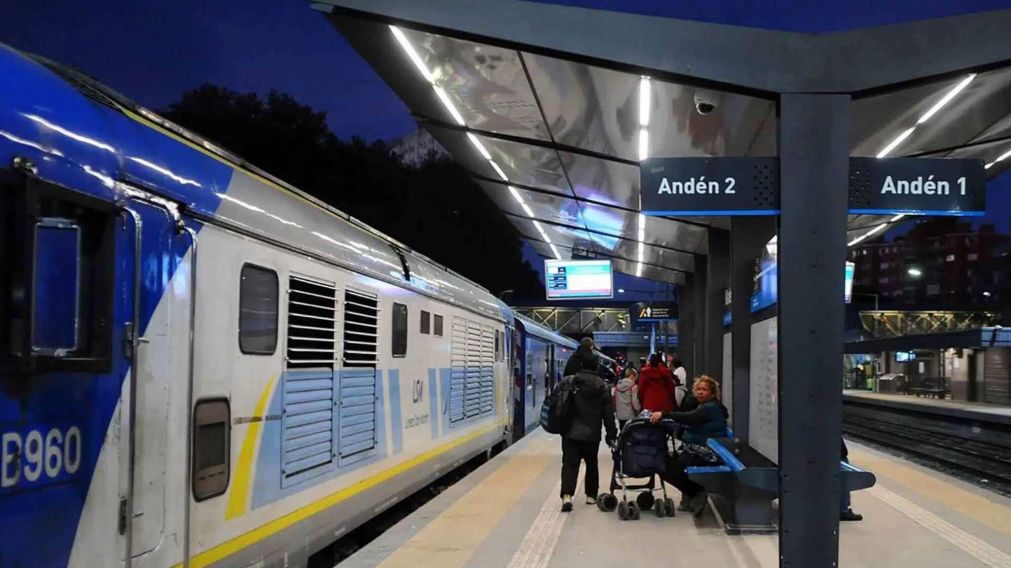 El boleto de los colectivos y trenes subió este sábado en el AMBA.