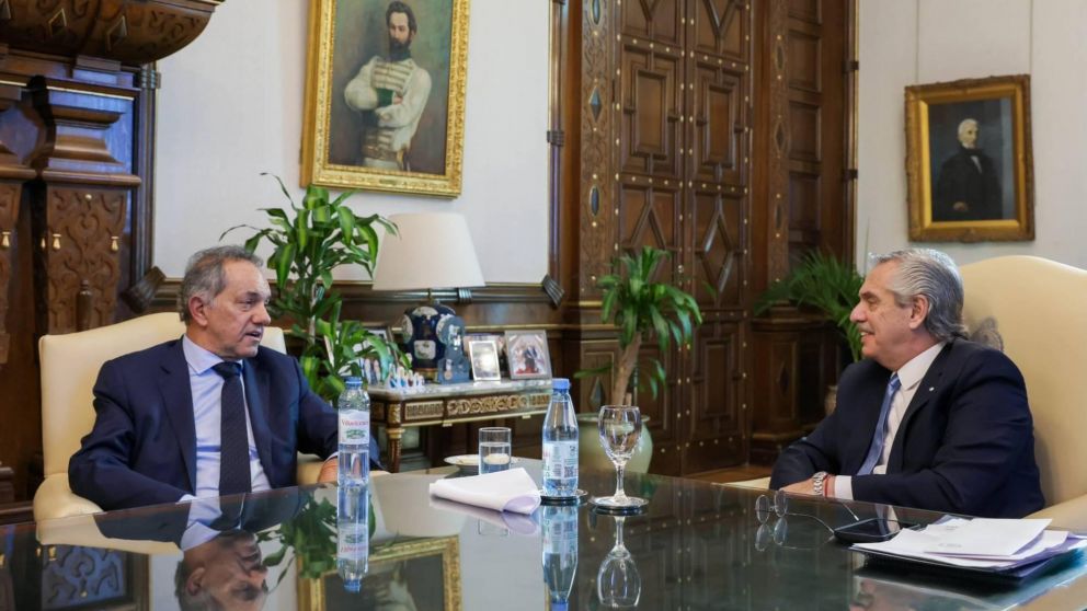 Alberto Fernández: "Hablamos con Daniel Scioli sobre la necesidad de construir unidos el futuro".