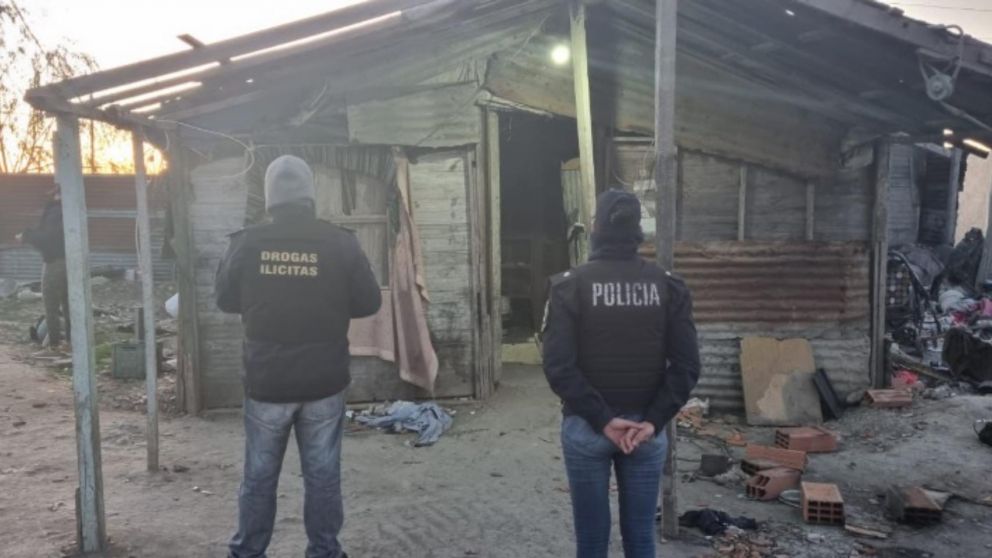 Los uniformados allanaron dos viviendas para capturar al individuo.