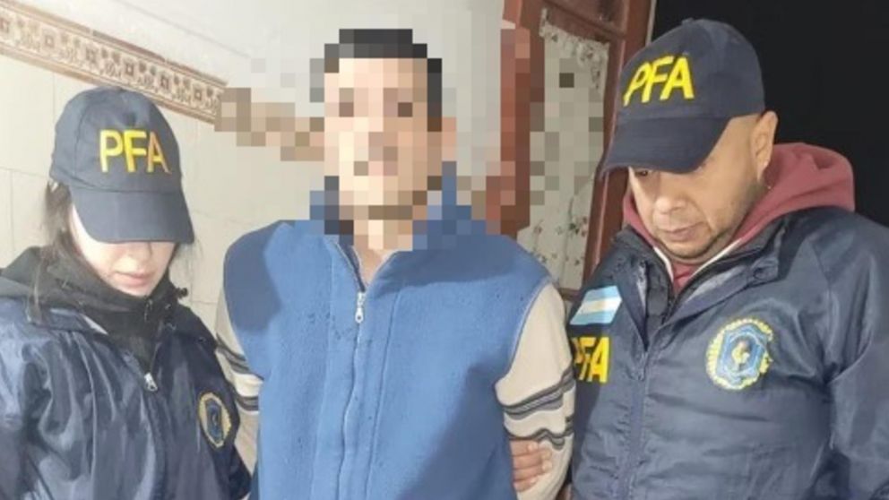 El acusado fue detenido en su casa situada en Boedo.
