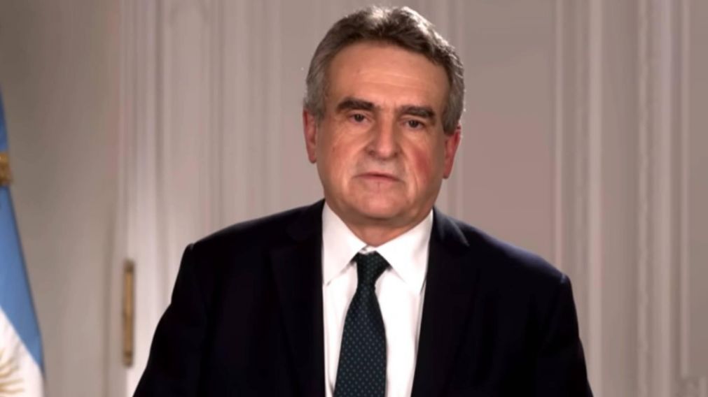 Agustín Rossi afirmó que el compromiso del oficialismo es que "los trabajadores ganen cada vez más".