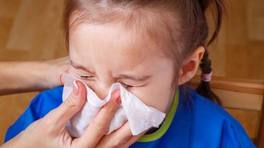 Alarma por un brote pediátrico de bronquiolitis y gripe (Archivo/Télam).