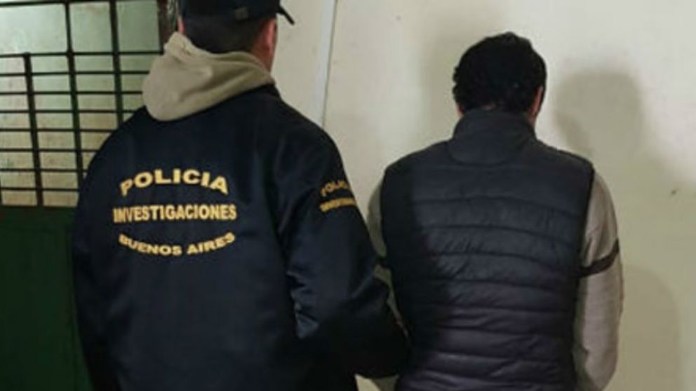 Este es el sujeto que fue apresado por haber sometido sexualmente a la adolescente de 15 años.