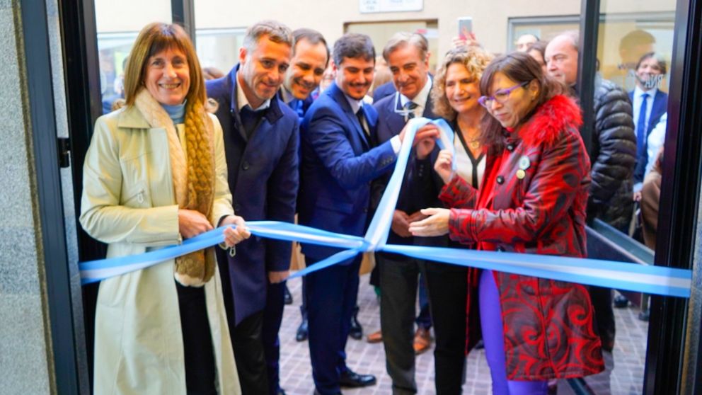 "Hoy inauguramos una sucursal dentro del Parque Industrial de Pilar, el más grande de Argentina", destacó Batakis.
