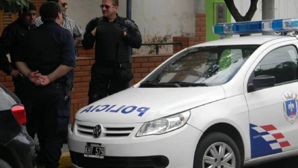 Amenazó a su ex pareja: "Si mi hija le dice papá a otro, te voy a matar a golpes".