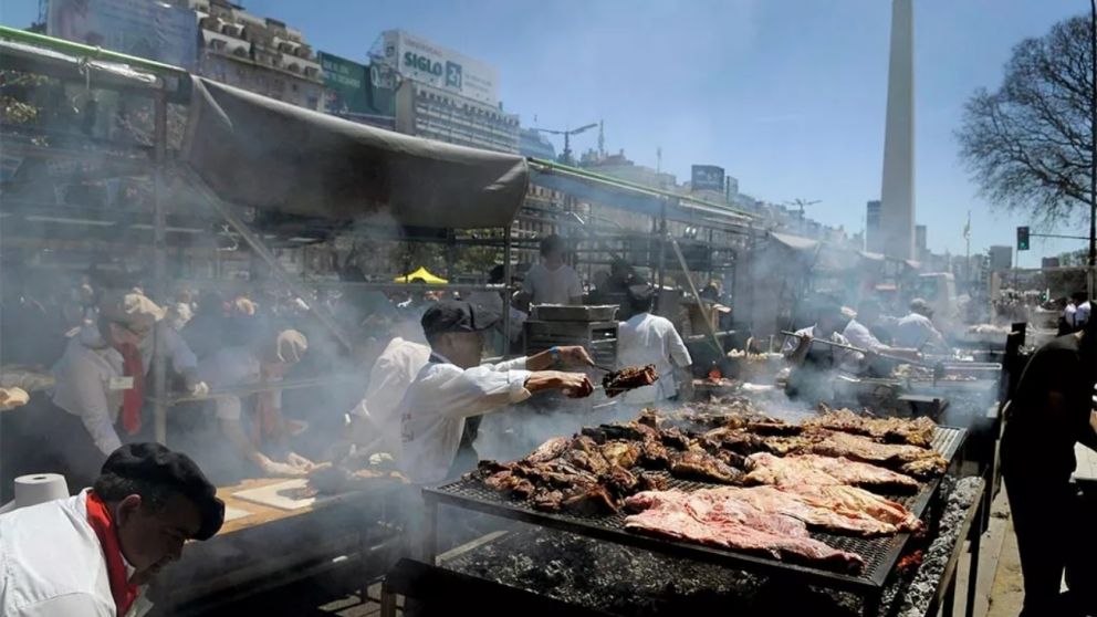 Crónica en el Campeonato Federal de Asado: precios, participantes y la opinión de la gente.