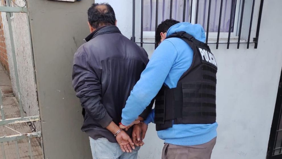 Este es el sátiro que finalizó apresado por los funcionarios policiales.