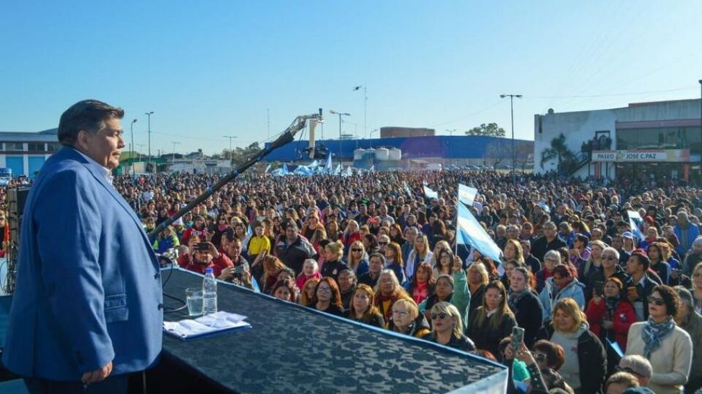 El intendente de José C. Paz, Mario Ishii, encabezó el Plenario del Partido Justicialista.