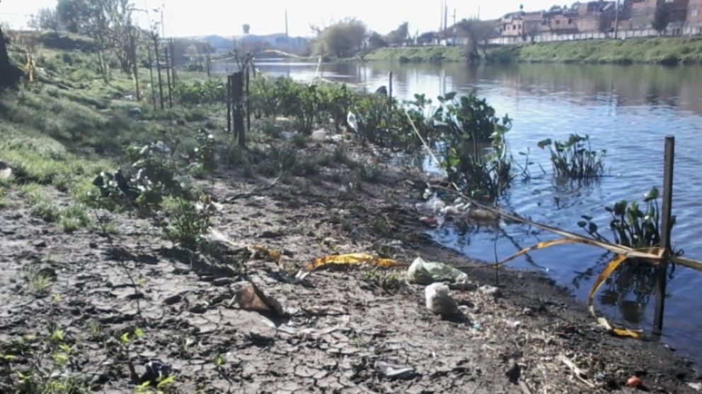 La víctima fue localizada a escasos metros de un río, en el oeste del conurbano.