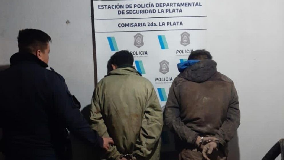 Estos son los delincuentes que fueron capturados por los pesquisas.