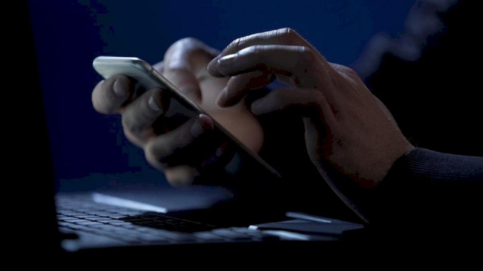 Los delincuentes engañaron a los uniformados en las redes sociales con el ofrecimiento del rodado.