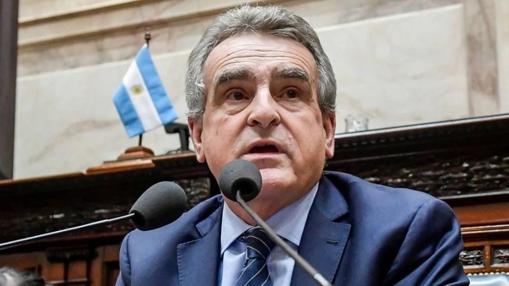 Agustín Rossi presenta hoy su segundo informe ante la Cámara de Diputados.