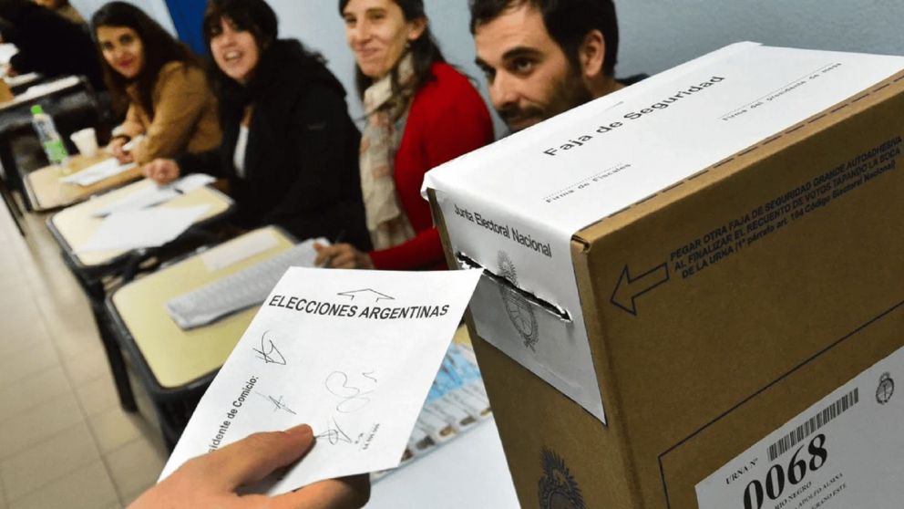 Las Elecciones 2023 en Tucuman se realizan con normalidad.