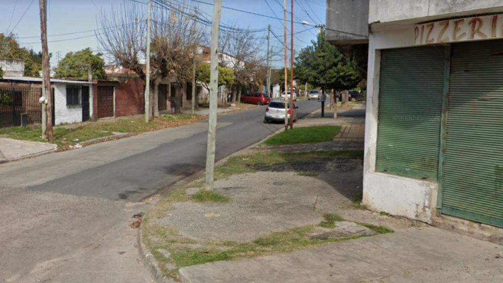 Acá, en esta esquina, fueron reducidos ambos menores.