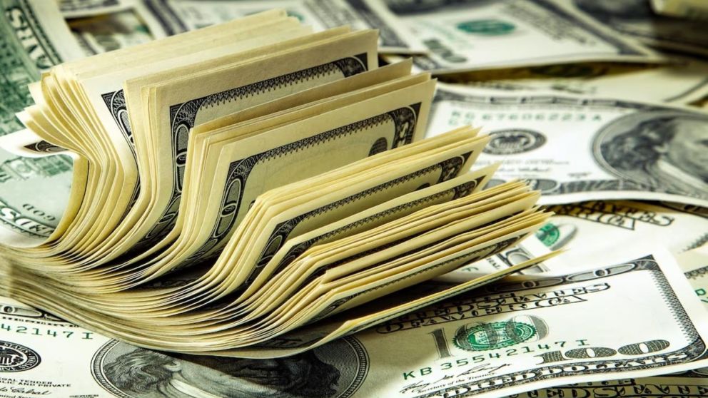 Se publicaron una serie de recomendaciones para determinar si un dólar es falso o no.
