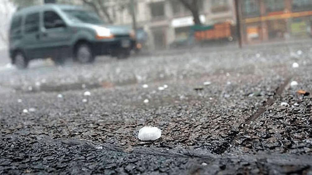 El SMN alertó por tormentas y granizo en Buenos Aires, mientras que otras provincias tendrán nieve y fuertes vientos (Gentileza: NA).
