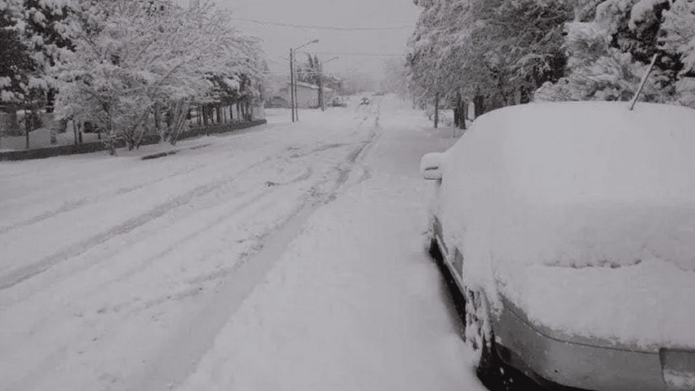 Precaución: alerta amarilla por nieve para este viernes en cuatro provincias