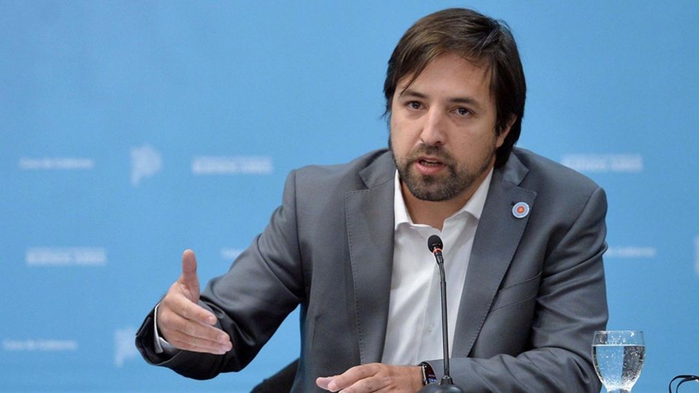 Kreplak se enojó con el medio que difundió la falsa noticia: "Si no pueden hablar sin mentir, pasen música".